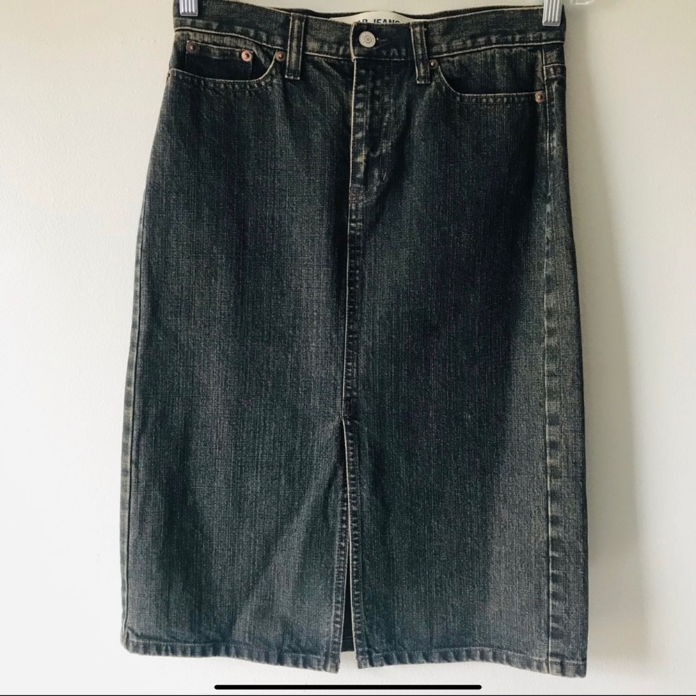 Gap Denim Skirt, unique dark blue/brown wash, size 4 - EUC